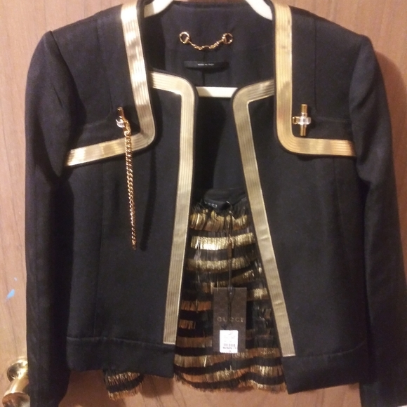 Income - Picture 8 of 11